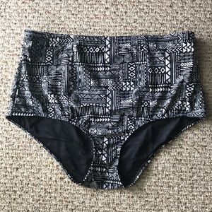 Torrid size 3 bathing suit bottom